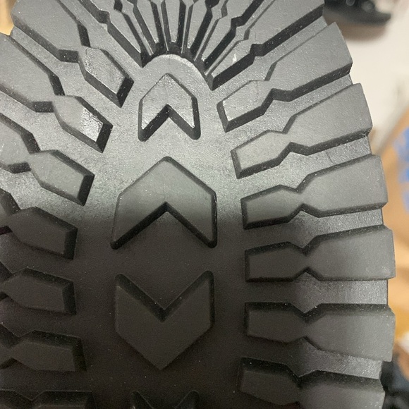 Guess Black Multi Those Logo Boots - Picture 11 of 16